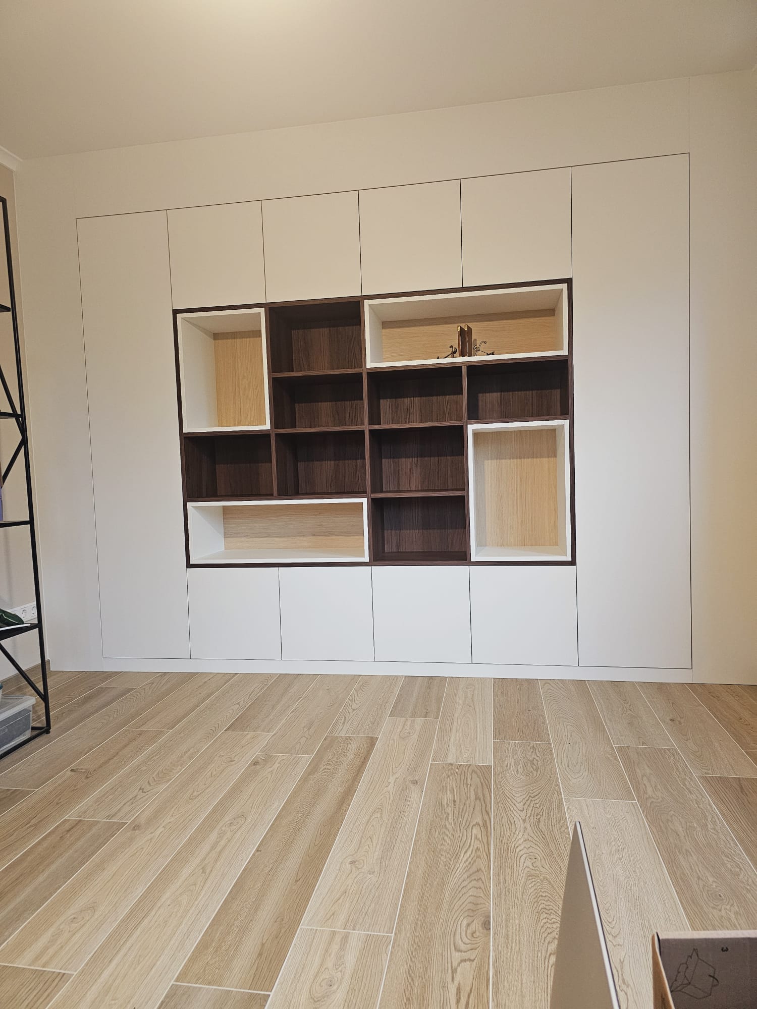 Meuble TV beige vue latérale